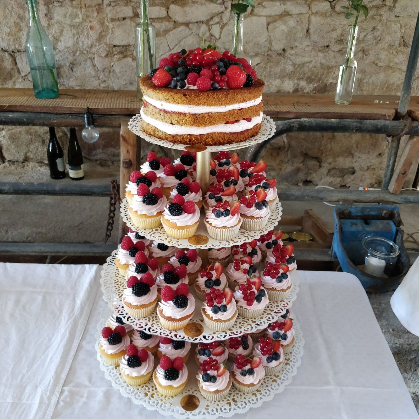Naked Cake